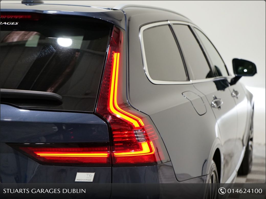 2021 Volvo V90