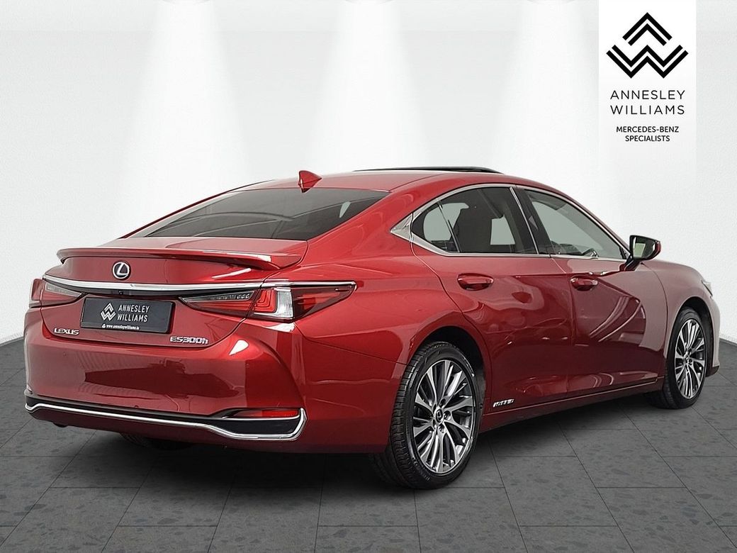2021 Lexus ES 300h