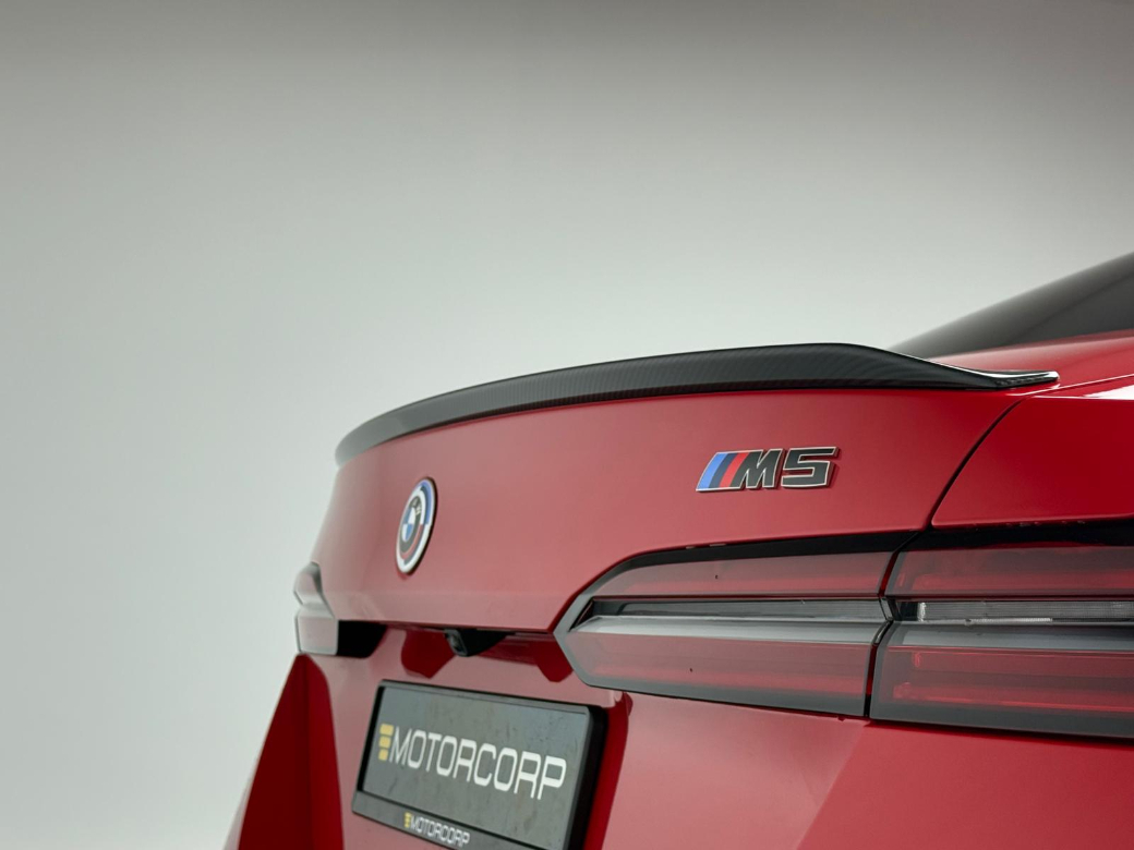 2025 BMW M5