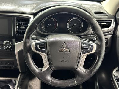 2020 Mitsubishi L200