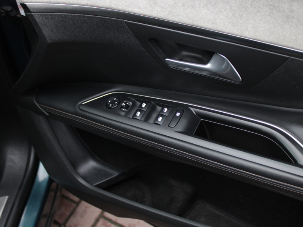 2019 Peugeot 5008