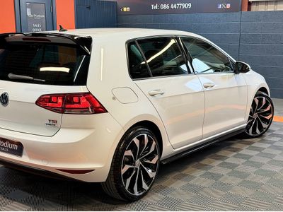 2016 Volkswagen Golf