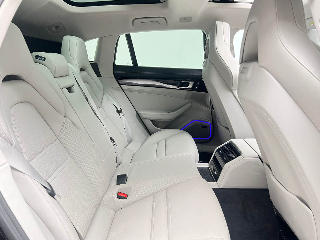 2023 Porsche Panamera