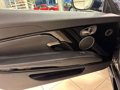 2022 Aston Martin DB11