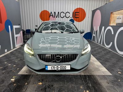 2017 Volvo V40