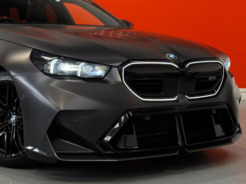 2025 BMW M5
