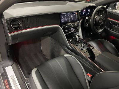 2025 Bentley Flying Spur