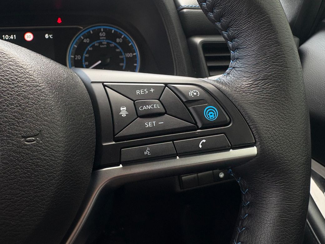 2024 Nissan Leaf