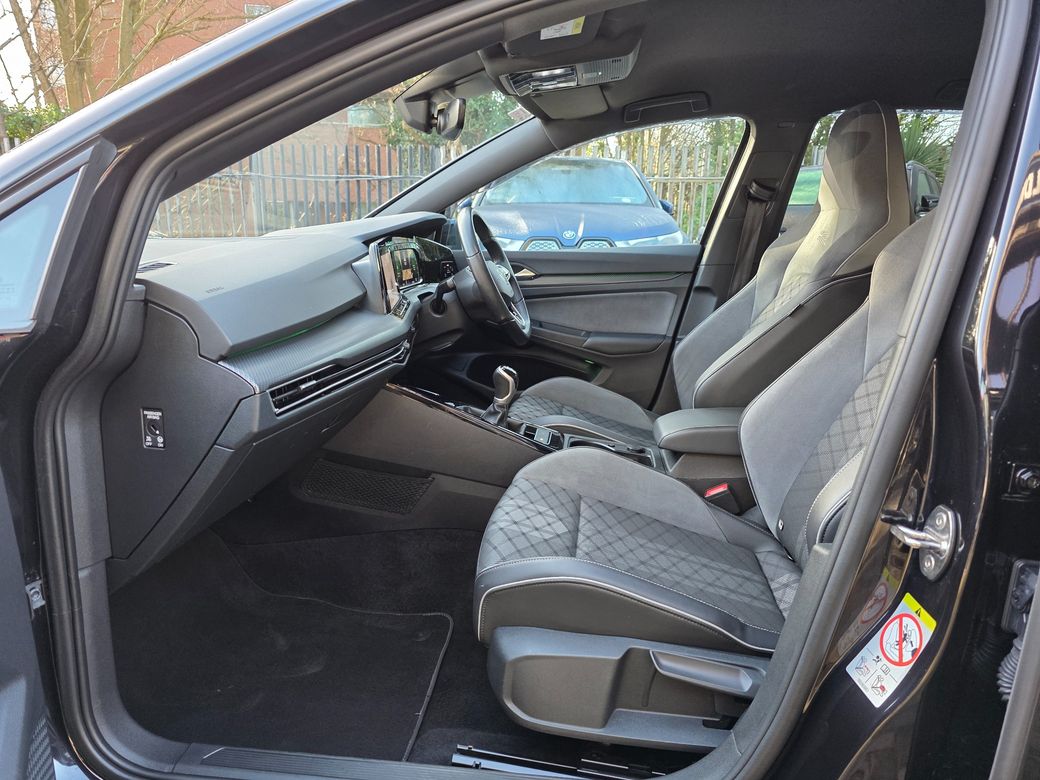 2024 Volkswagen Golf