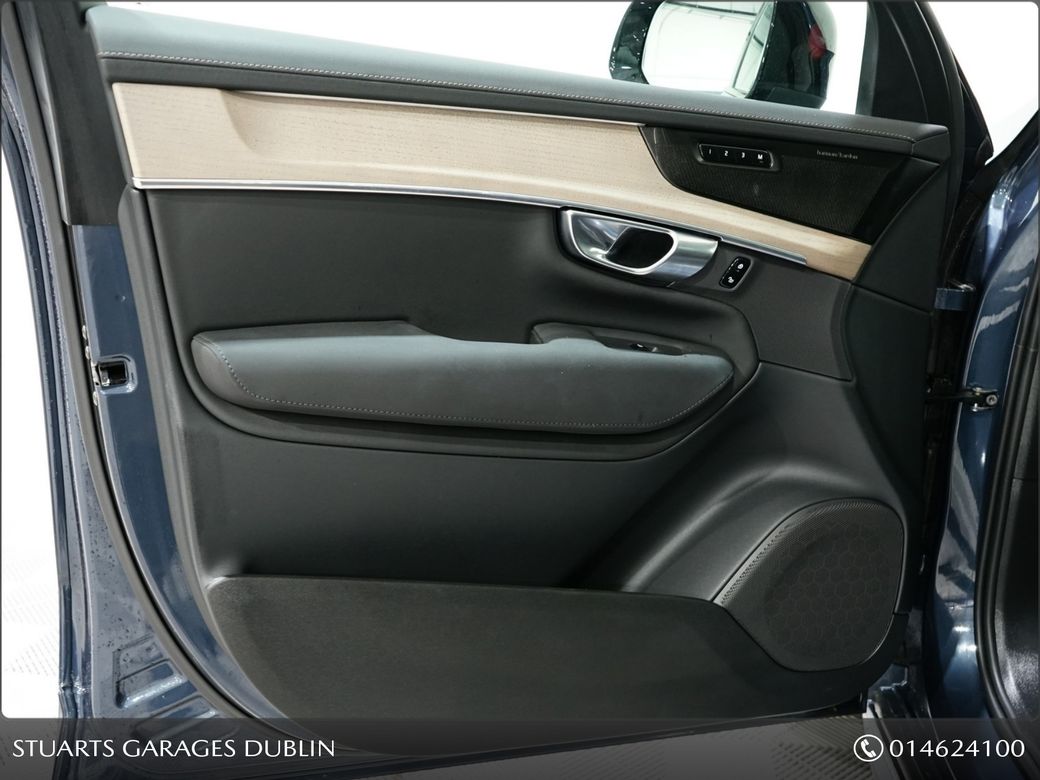 2025 Volvo XC90