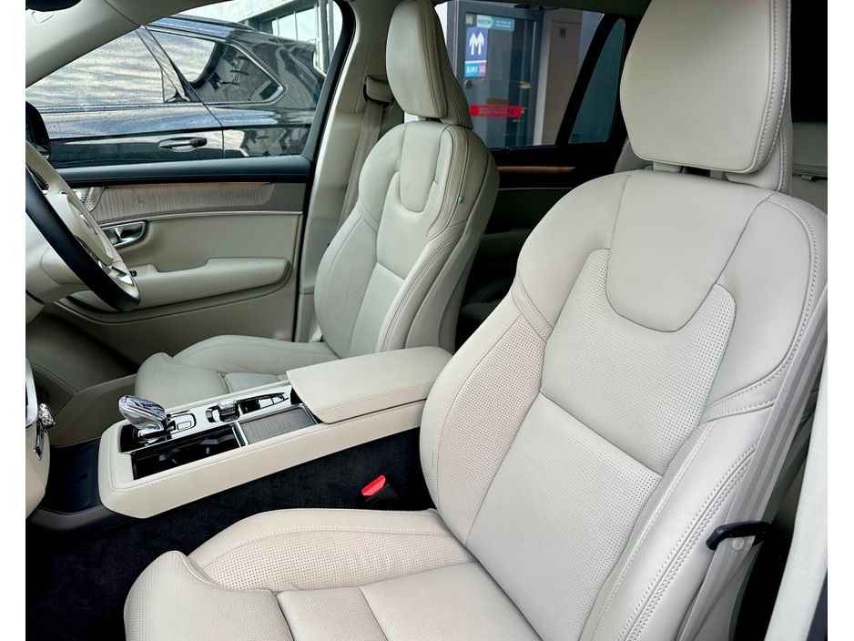 2025 Volvo XC90
