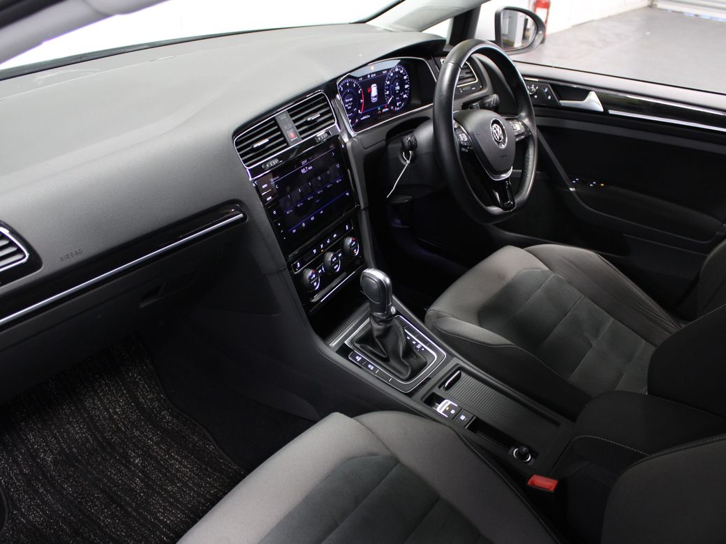 2018 Volkswagen Golf
