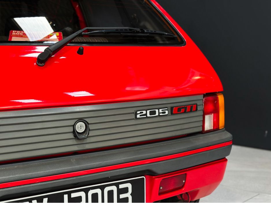 1987 Peugeot 205