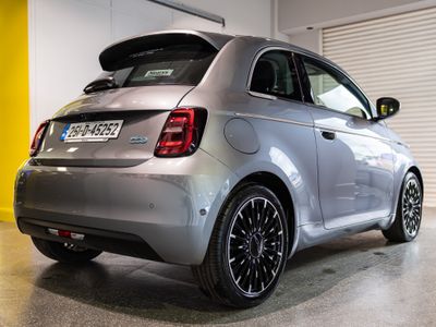 2025 Fiat 500e