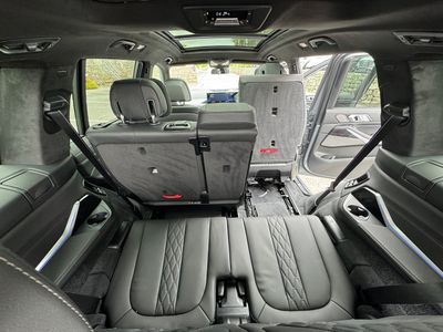 2023 BMW X7