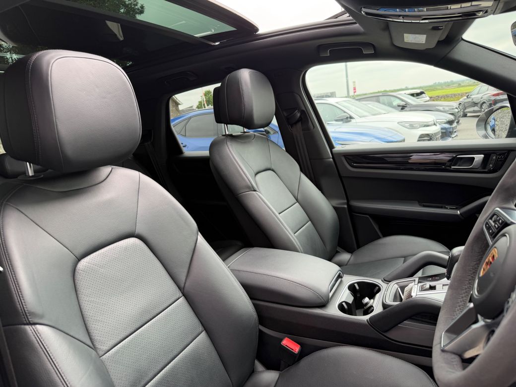 2023 Porsche Cayenne