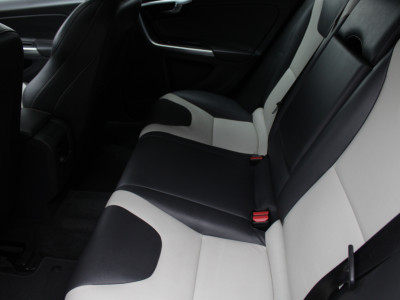 2016 Volvo V60