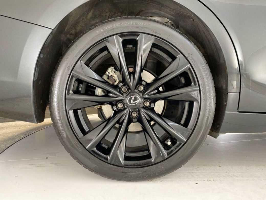 2024 Lexus ES 300h