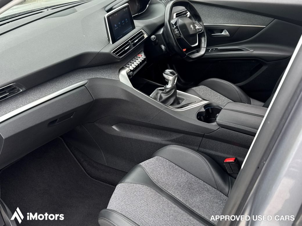 2020 Peugeot 5008
