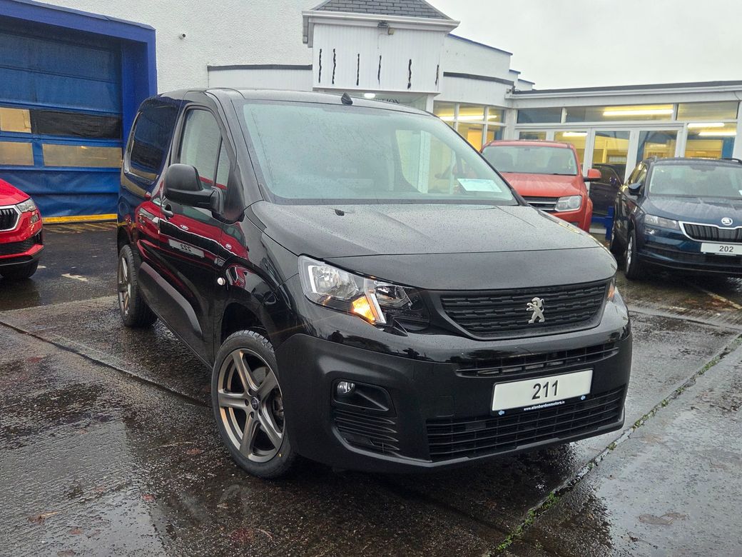 2021 Peugeot Partner