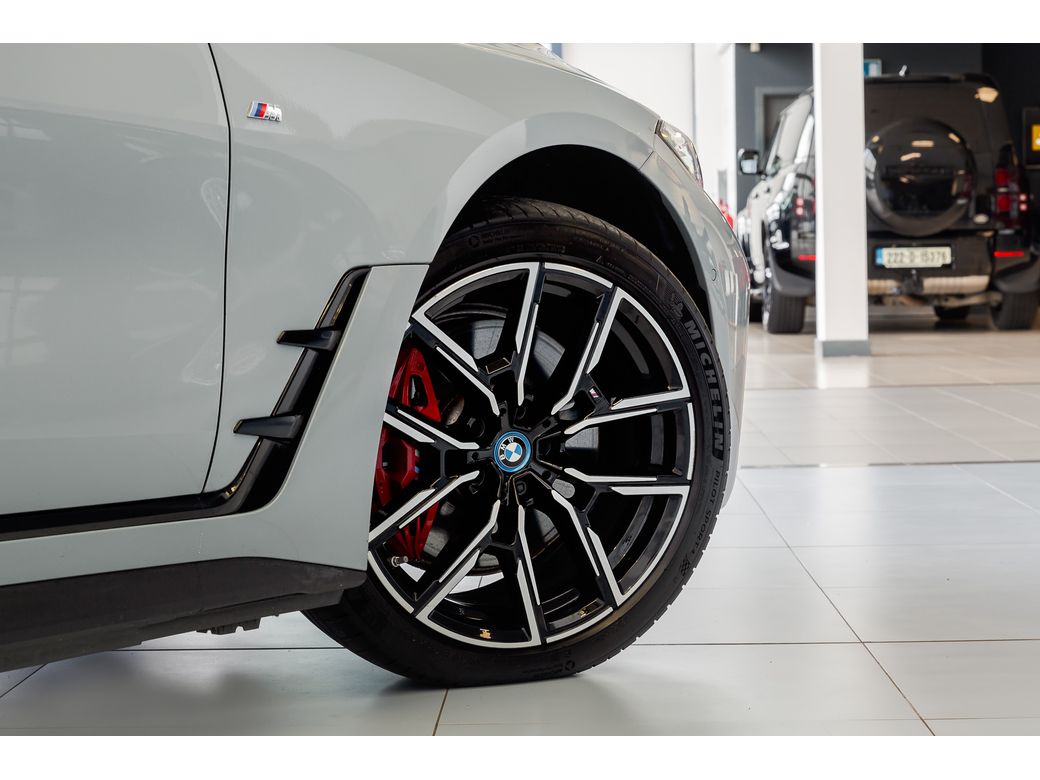 2024 BMW i4