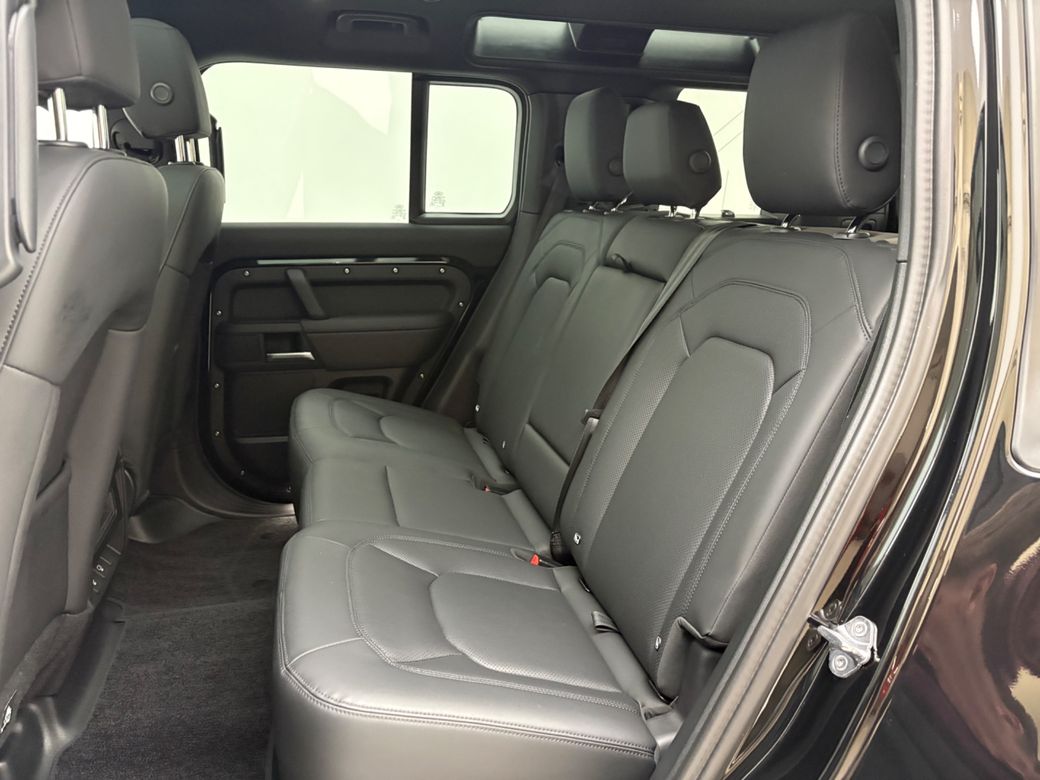 2025 Land Rover Defender