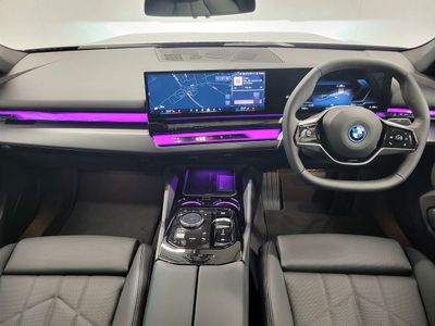 2026 BMW i5