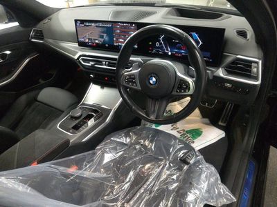 2023 BMW 320
