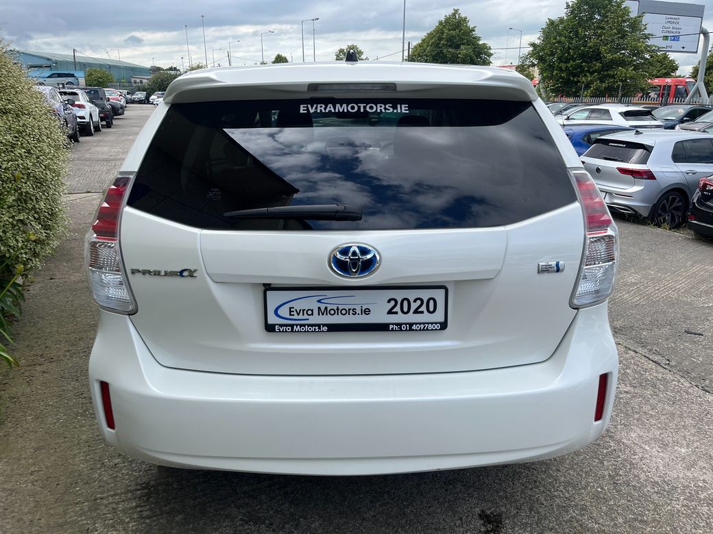 2020 Toyota Prius Alpha