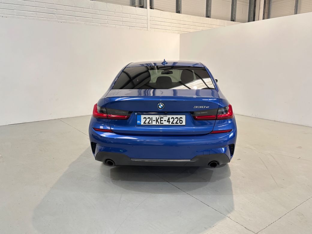 2022 BMW 330
