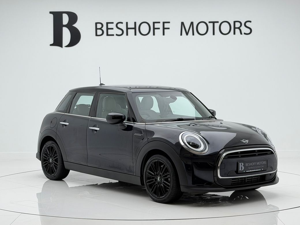 2022 Mini Hatch