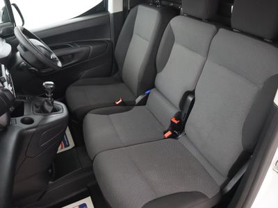 2022 Peugeot Partner
