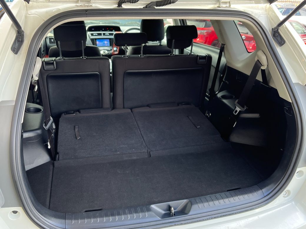 2016 Toyota Prius Alpha