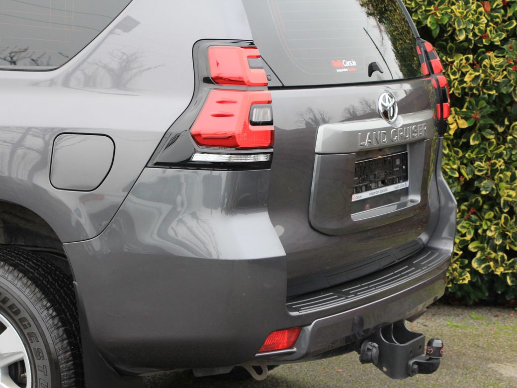 2021 Toyota Landcruiser