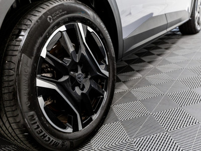 2025 Peugeot 5008