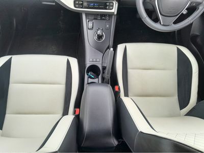 2017 Toyota Auris