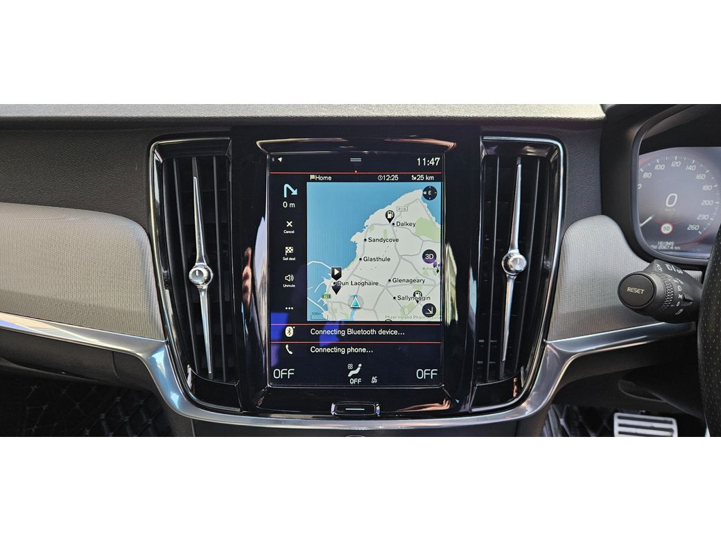 2017 Volvo S90