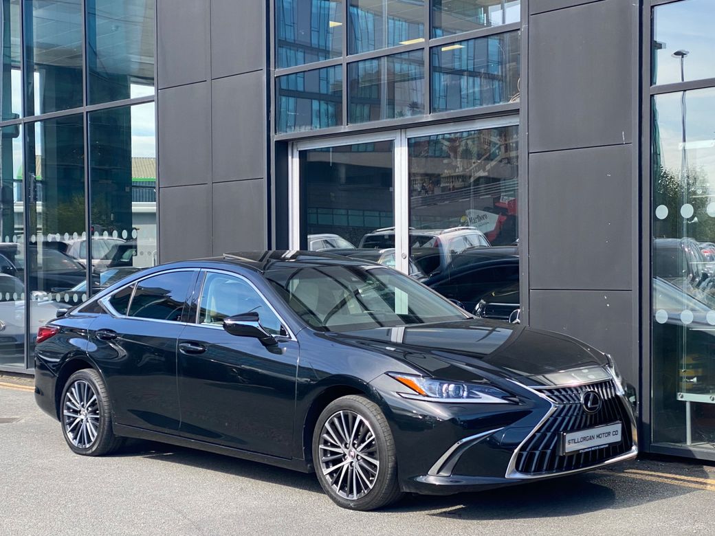 2023 Lexus ES 300h