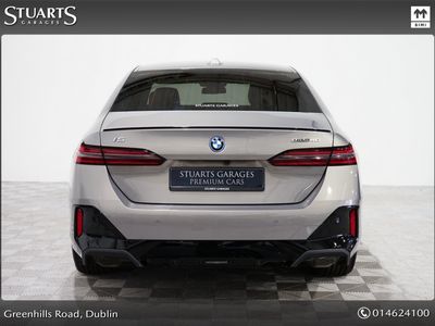 2024 BMW i5