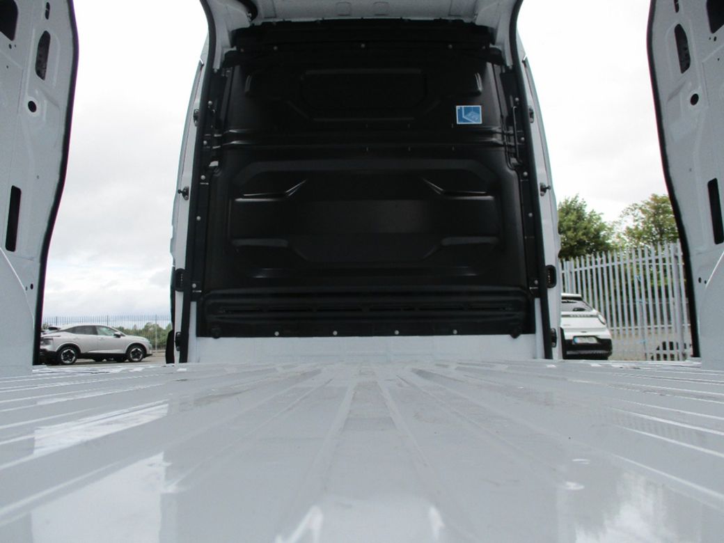 2026 Nissan Interstar