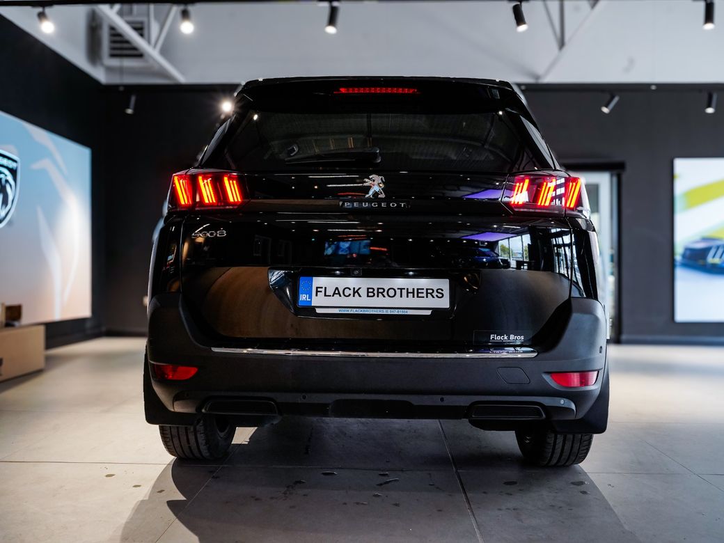 2022 Peugeot 5008