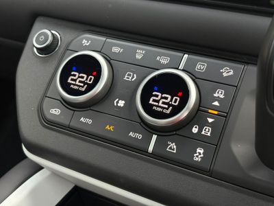 2025 Land Rover Defender 110