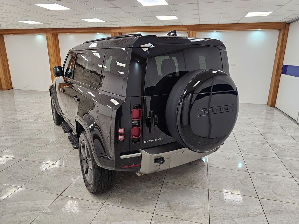 2025 Land Rover Defender