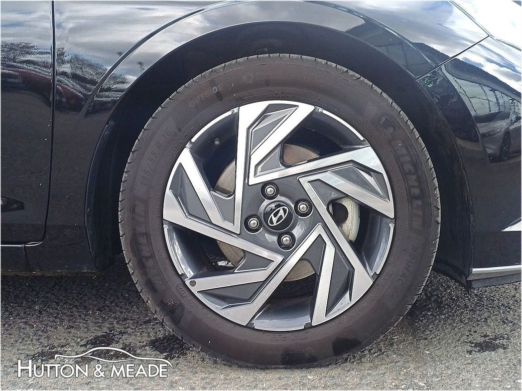 2025 Hyundai i20