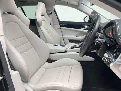 2023 Porsche Panamera
