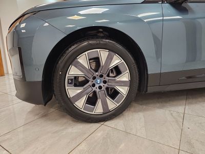 2024 BMW iX