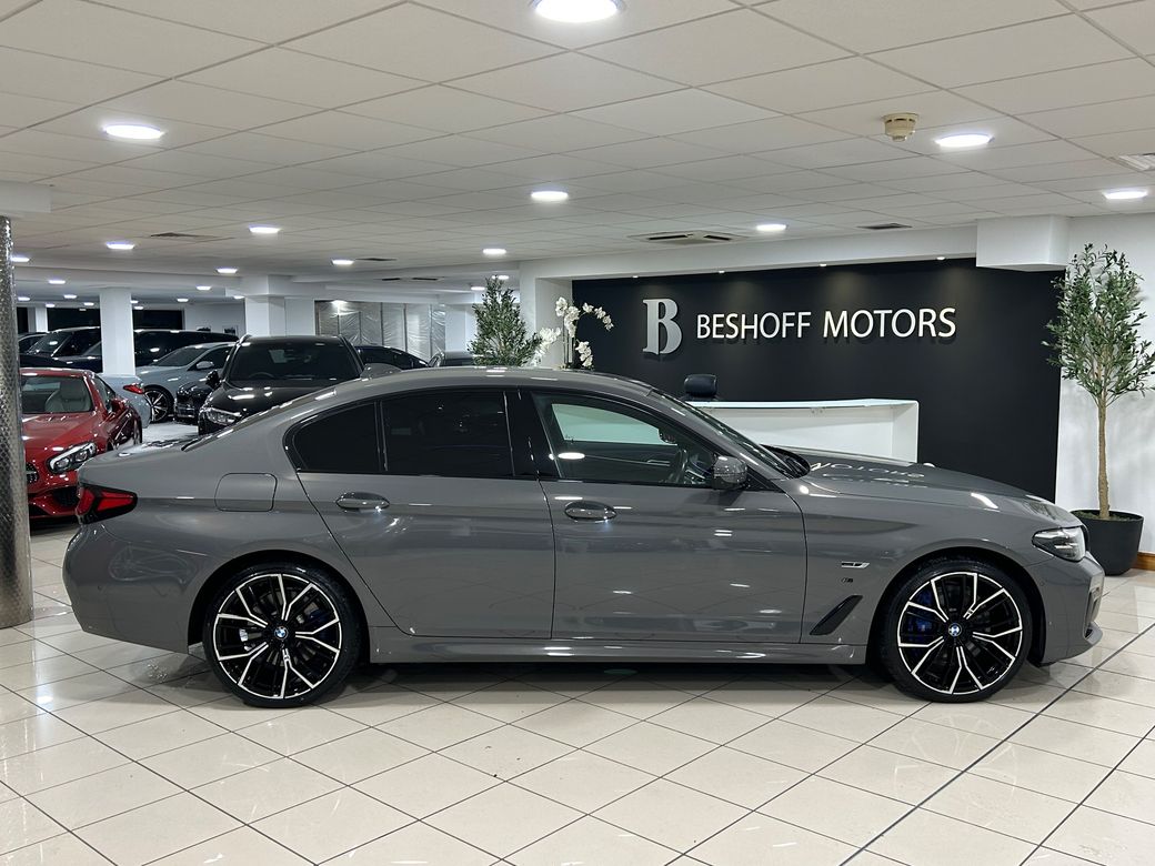 2022 BMW 5 Series