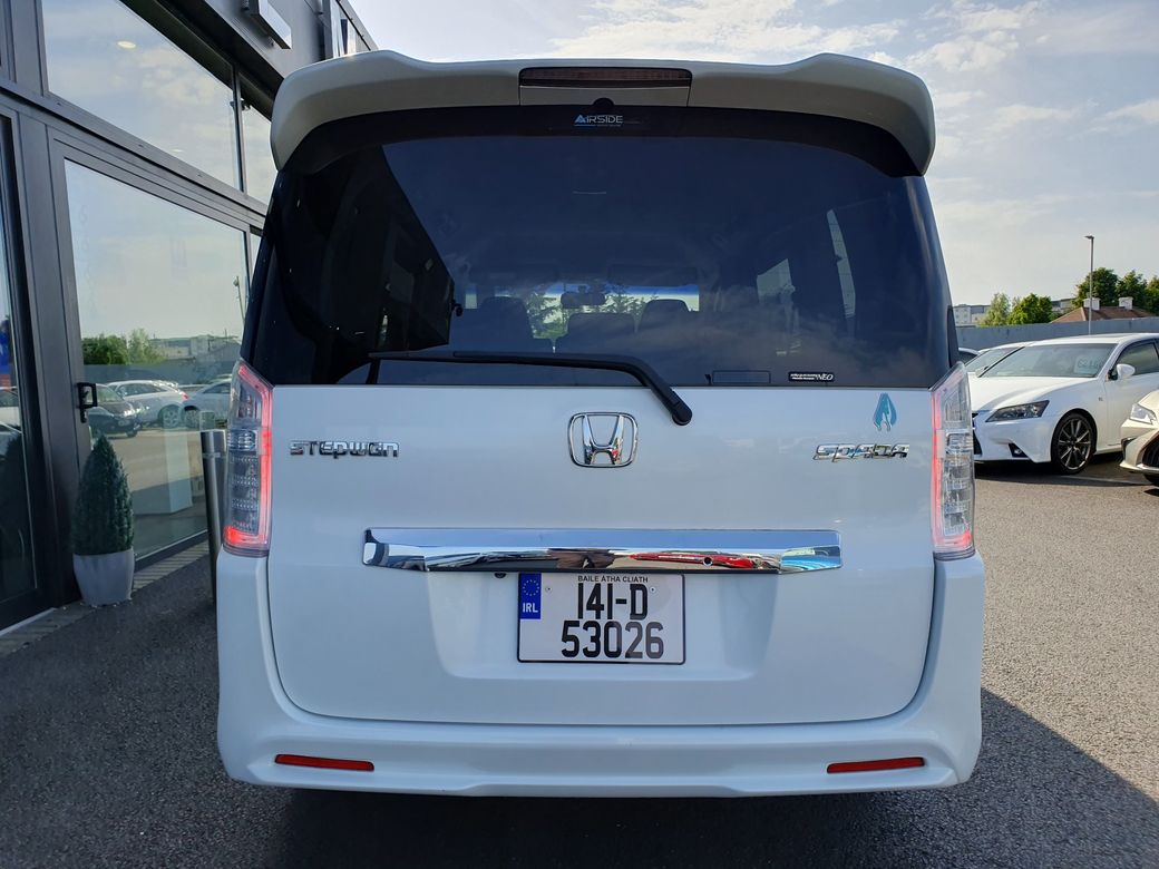 2014 Honda Stepwagon