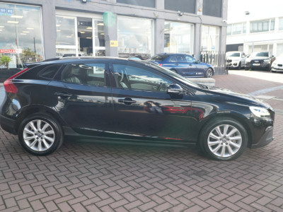 2018 Volvo V40 Cross Country