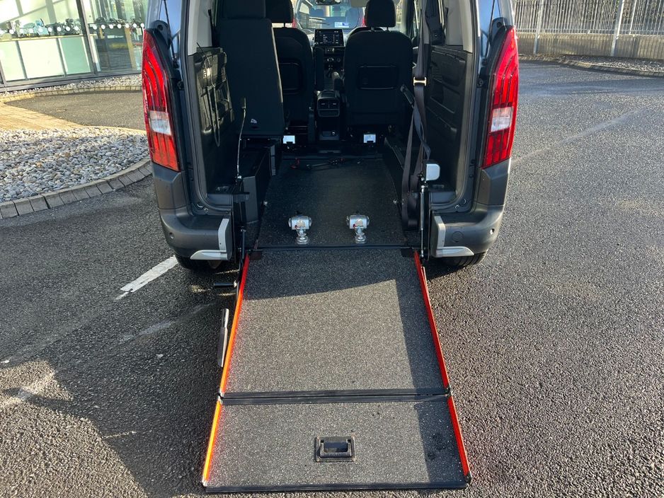 2020 Peugeot Rifter